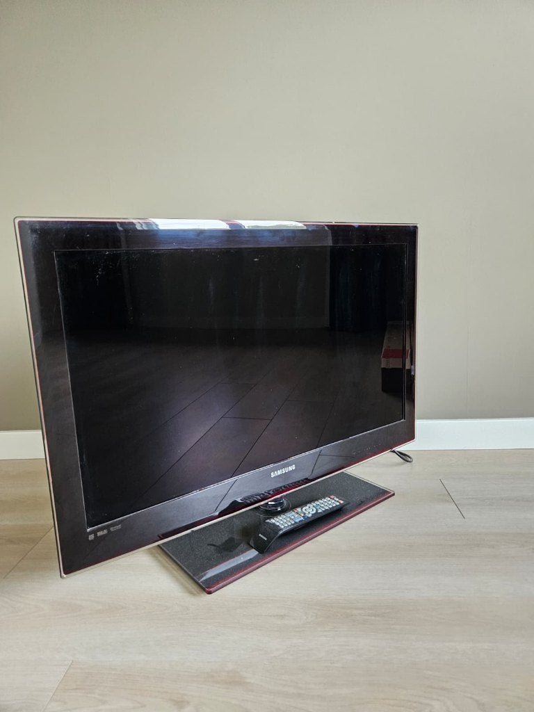 Samsung 37 inch TV, Ophalen, Gebruikt, 50 Hz, LCD