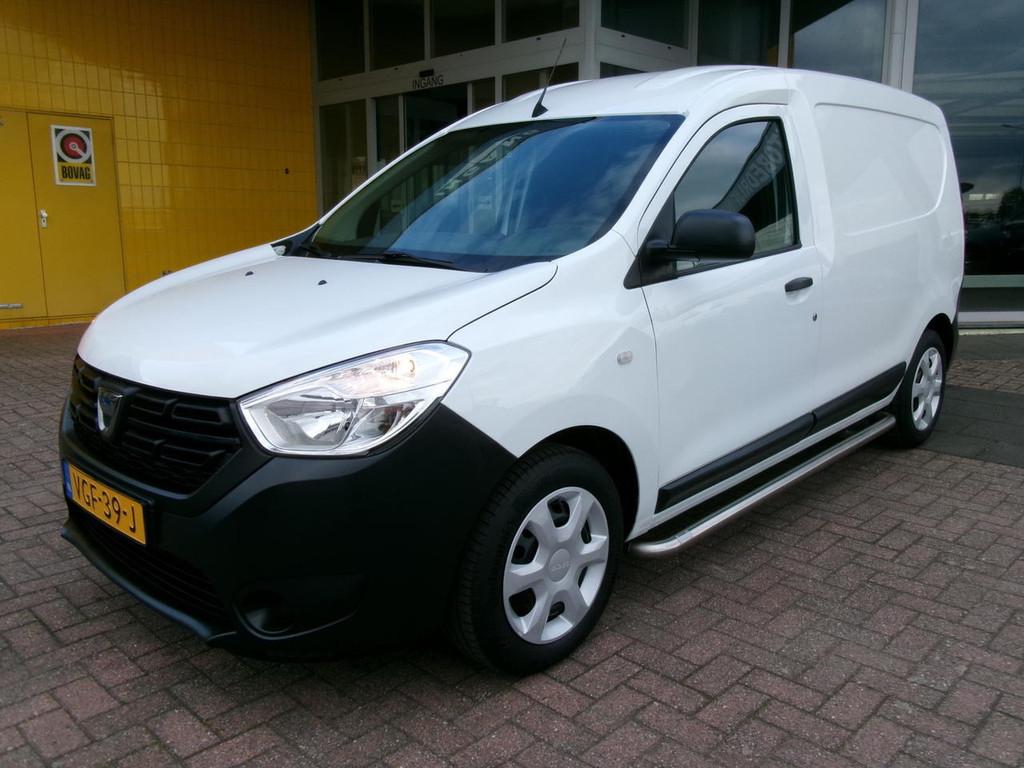 Dacia Dokker 1.5 BLUE DCI 70KW/100PK, AIRCO, NAV., TR.HAAK, Auto's, Stof, Gebruikt, Euro 6, Wit