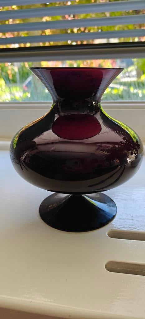 Vintage Amethyst Glazen Vaas - Elegant & Tijdloos, Antiek en Kunst, Antiek | Glas en Kristal, Ophalen of Verzenden