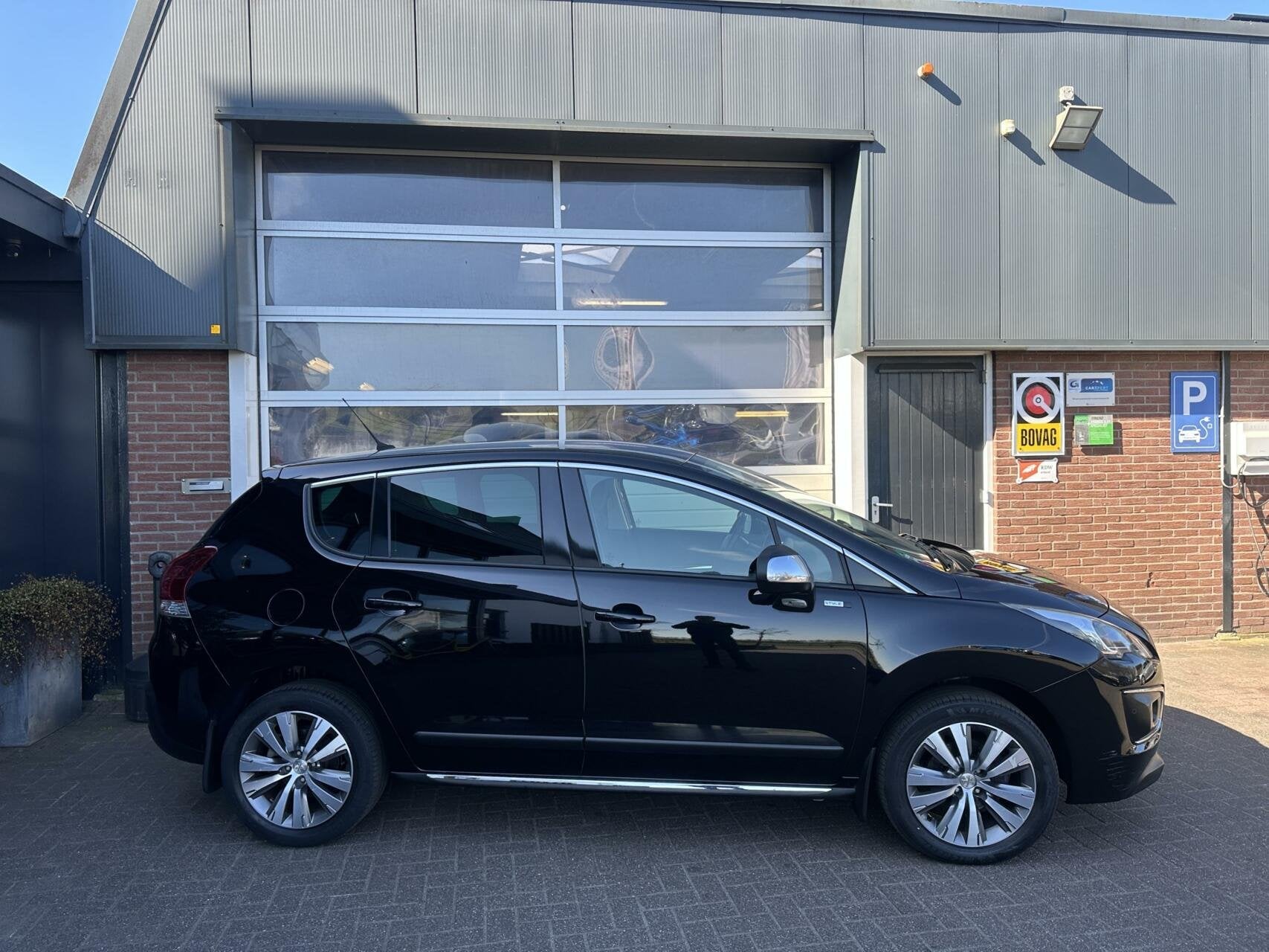 Peugeot 3008 1.2 PureTech Style TH/NAVI *ALL-IN PRIJS*, Auto's, Peugeot, Voorwielaandrijving, 12 maanden, Stof, Gebruikt