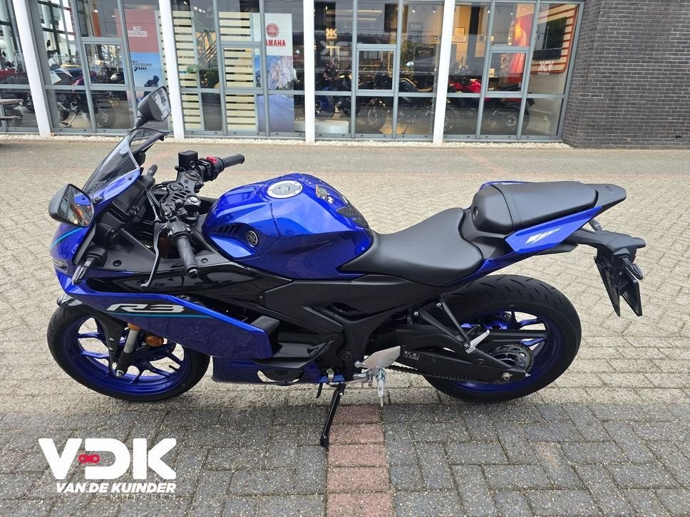 YAMAHA YZF R3 (bj 2026) 988 km, 2 cilinders, 321 cc, Bedrijf, Onbekend