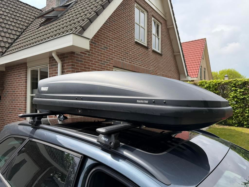TE HUUR Thule Pacific 780 Dakkoffer huren Skibox 420L, Ophalen, Gebruikt