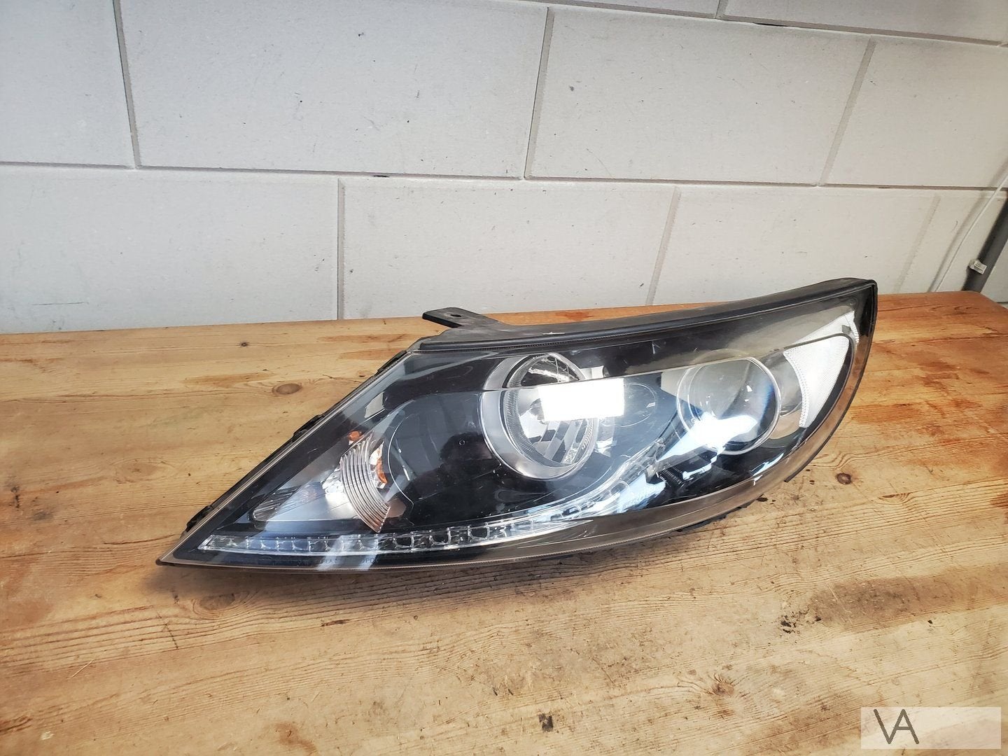 Kia Sportage 2010 - 2016 koplamp links met led strip €250, Auto-onderdelen, Verlichting, -, -, Ophalen of Verzenden, -