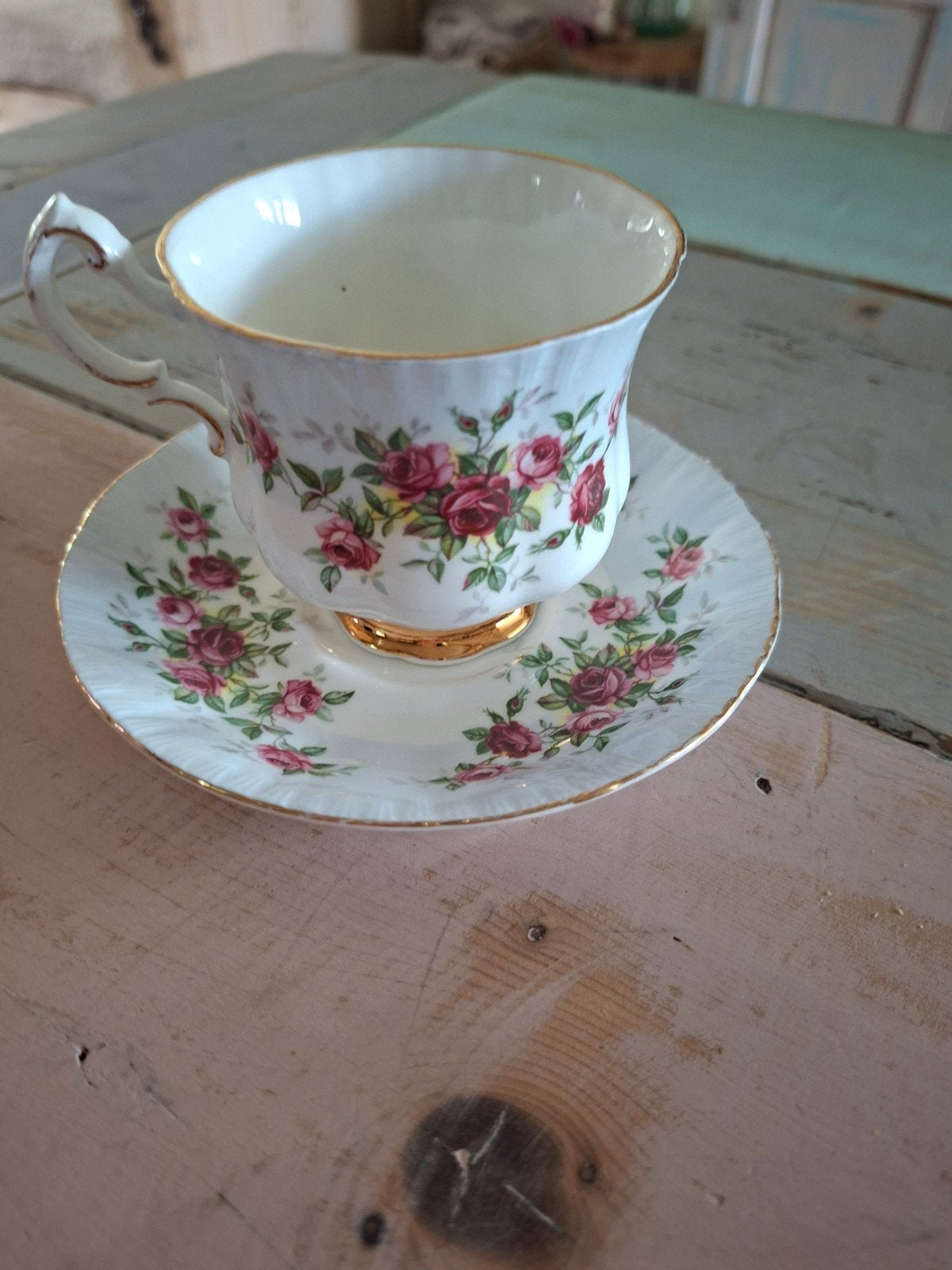 Vintage Paragon The Queen's China kop en schotel rozen, Ophalen of Verzenden