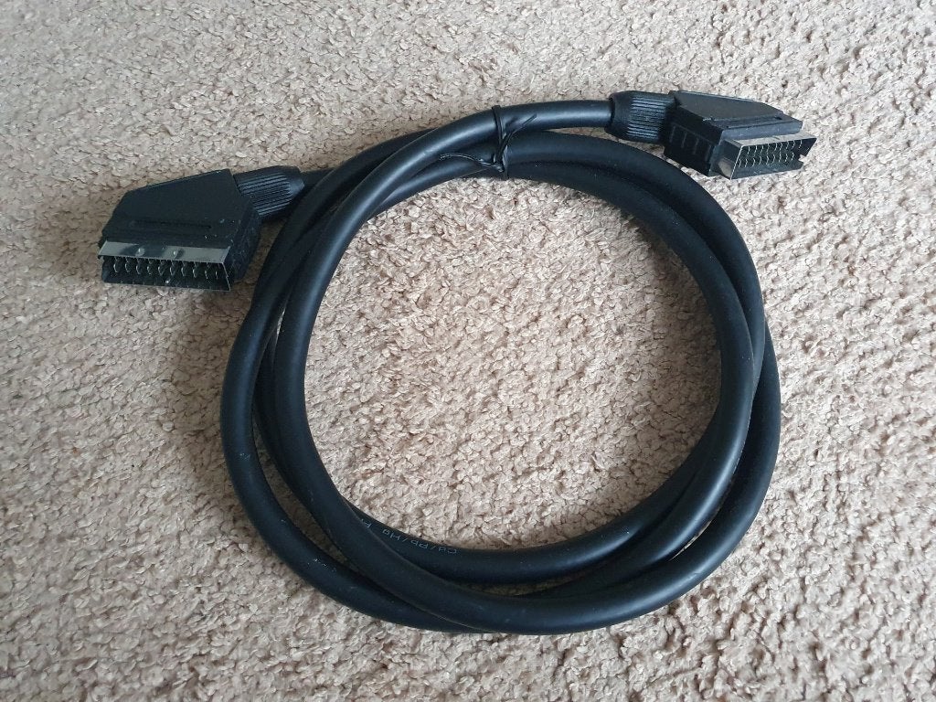 SCART kabels en hub, Audio, Tv en Foto, Audiokabels en Televisiekabels, Ophalen of Verzenden, Gebruikt, Minder dan 2 meter, Scartkabel