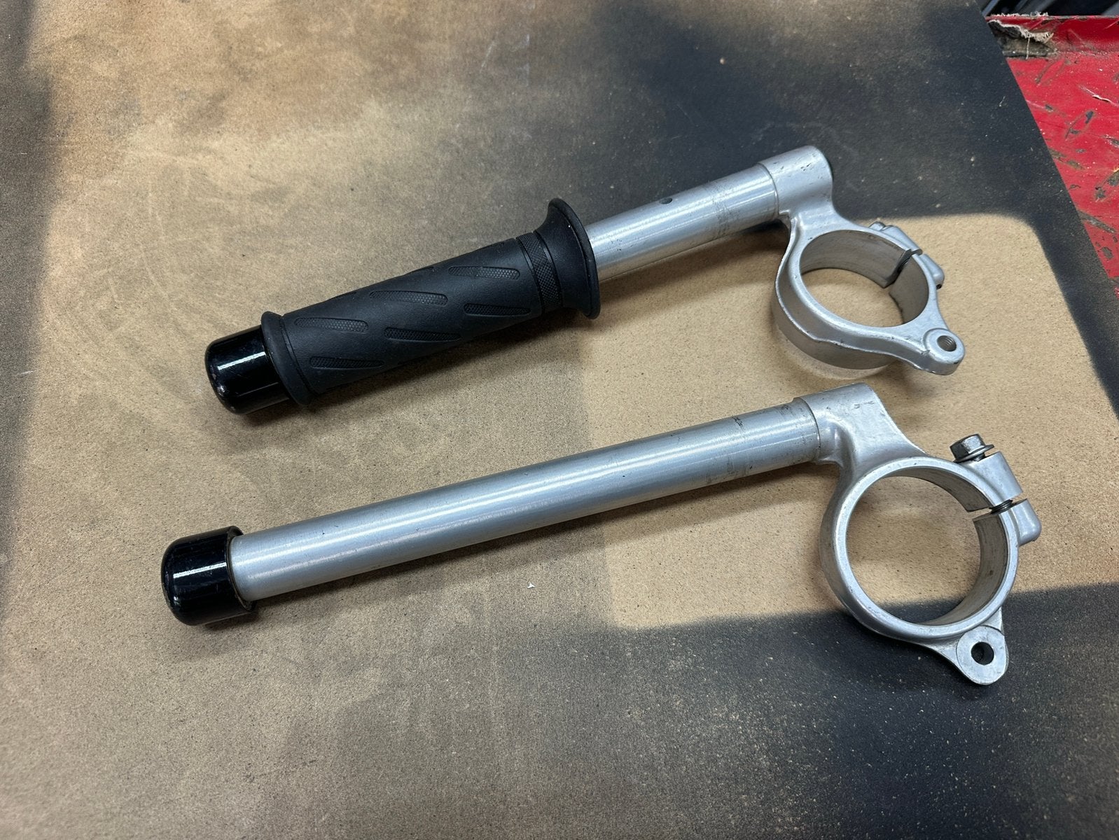 49mm clipons links en rechts Ducati, Ophalen of Verzenden, Gebruikt
