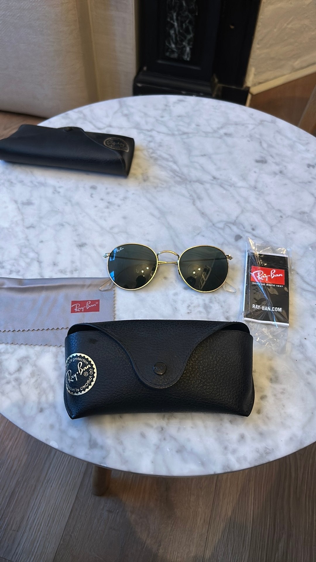Rayban zonnebril, Sieraden, Tassen en Uiterlijk, Zonnebrillen en Brillen | Heren, Ophalen, Zo goed als nieuw, Ray-Ban