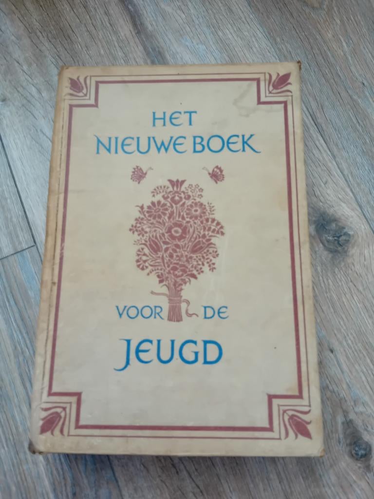 Oud boek: Het Nieuwe Boek voor de Jeugd (ca. 1940), Ophalen of Verzenden, Gelezen, Fictie