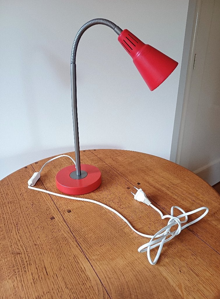 Vintage IKEA KVART bureaulamp rood, verstelbaar (ca. 1990), Huis en Inrichting, Lampen | Tafellampen, Ophalen of Verzenden, Gebruikt
