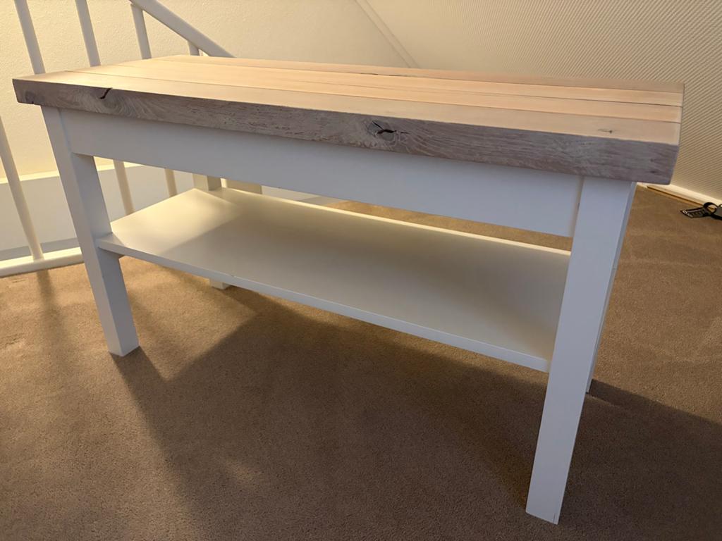 Bijzettafel eiken bkad met wit onderstel, Huis en Inrichting, Tafels | Sidetables, Zo goed als nieuw, 25 tot 50 cm, 50 tot 100 cm