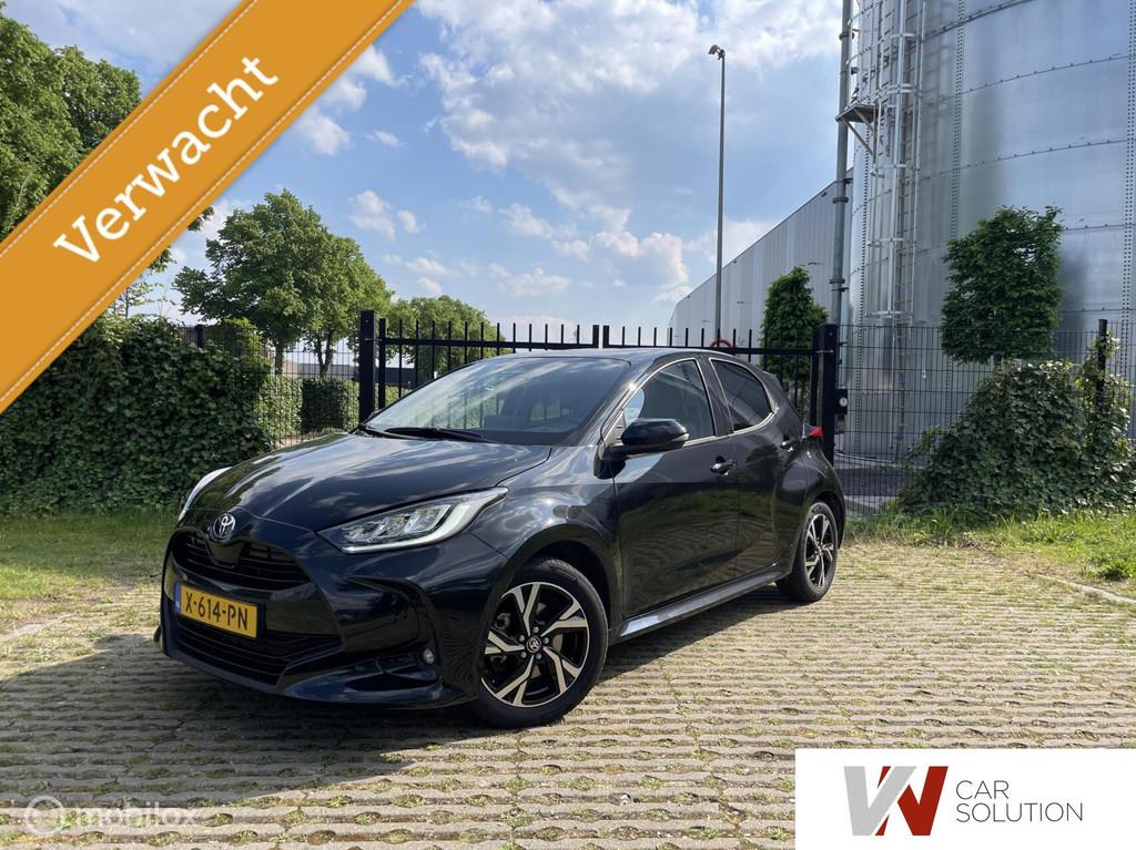 Toyota Yaris 1.5 Hybrid Dynamic NAP CARPLAY STOELV CRUISE, Gebruikt, Euro 6, Bedrijf, Hybride Elektrisch/Benzine