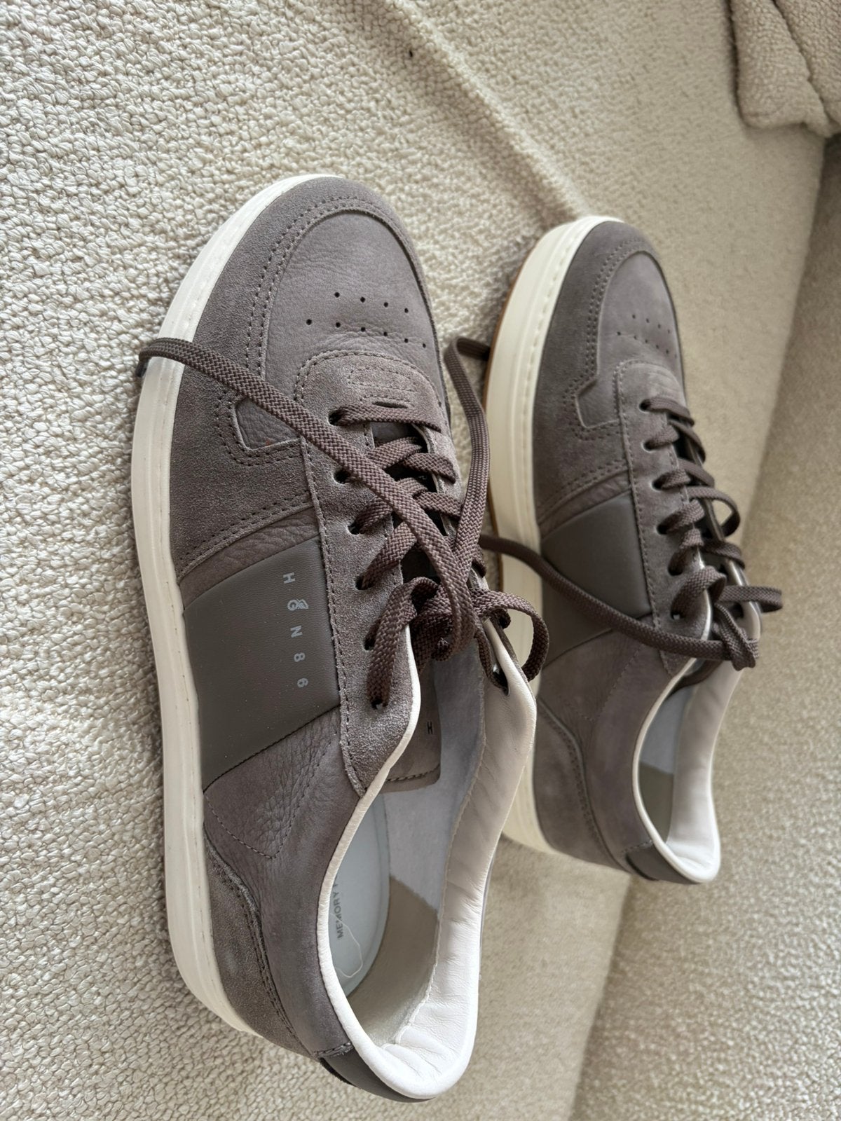 Hogan maat 7.5 (41,5) vallen als 42. Nieuw nooit gebruikt, Kleding | Heren, Schoenen, Bruin, Nieuw, Ophalen of Verzenden, Sneakers of Gympen
