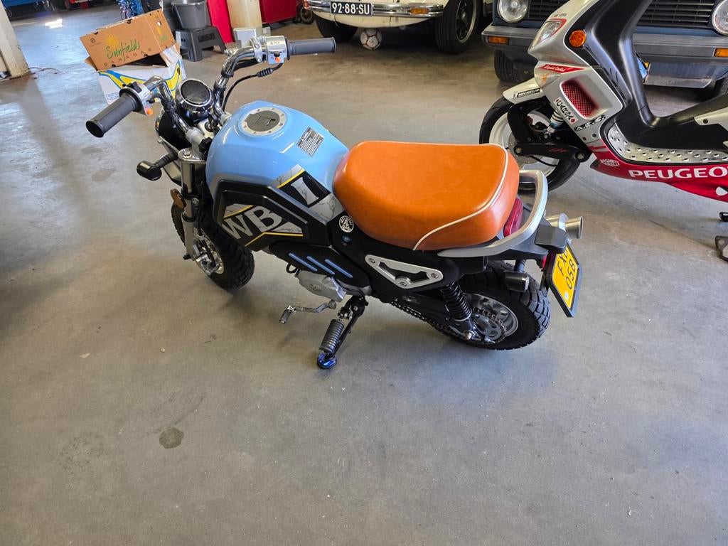 Minibike 50cc met bruin zadel en kenteken 2024, Fietsen en Brommers, Overige Fietsen en Brommers, Ophalen of Verzenden