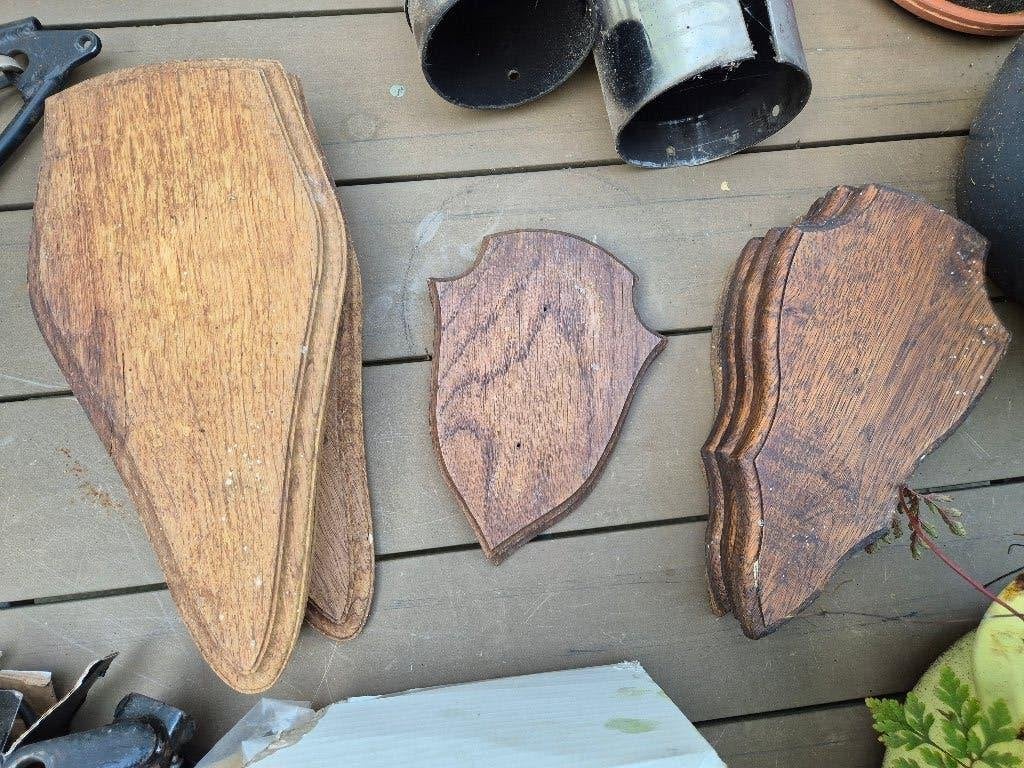 Houten schildjes voor bv. jachttrofee of sinterklaassurprise, Ophalen