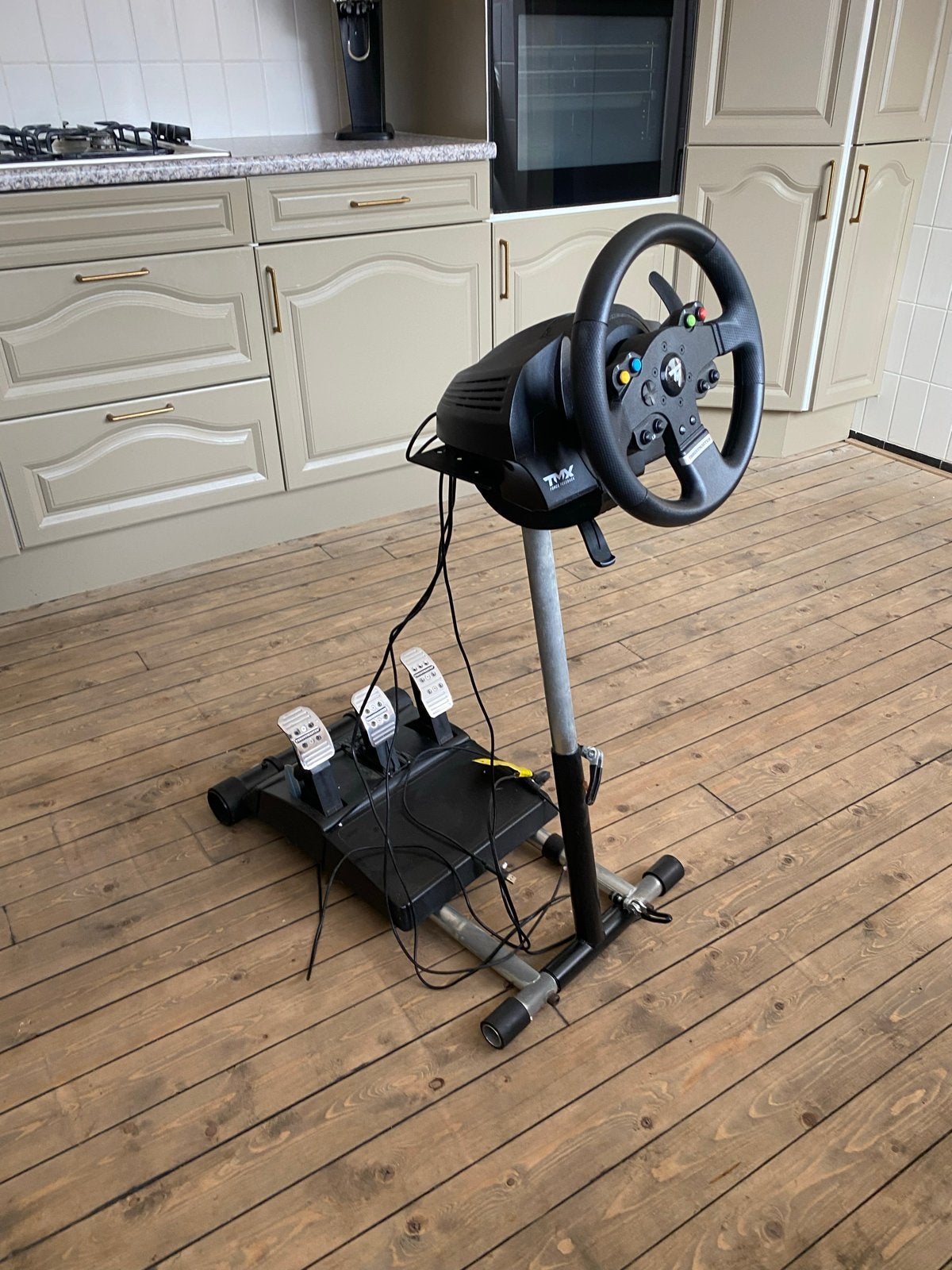 Thrustmaster TMX Racestuur met pedalen en Wheel Stand Pro, Racestuur, Force feedback, Ophalen of Verzenden, Zo goed als nieuw