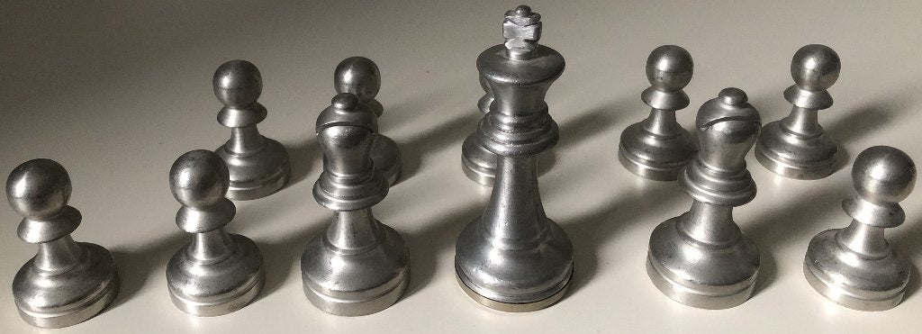 11 ZWARE TINNEN SCHAAKSTUKKEN, Ophalen of Verzenden