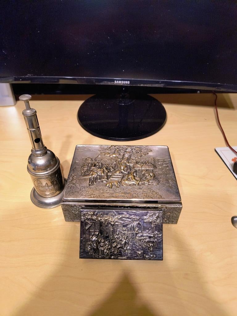 Set van vintage metalen sigaren accessoires., Ophalen of Verzenden, Gebruikt, Luciferdoosjes of -merken