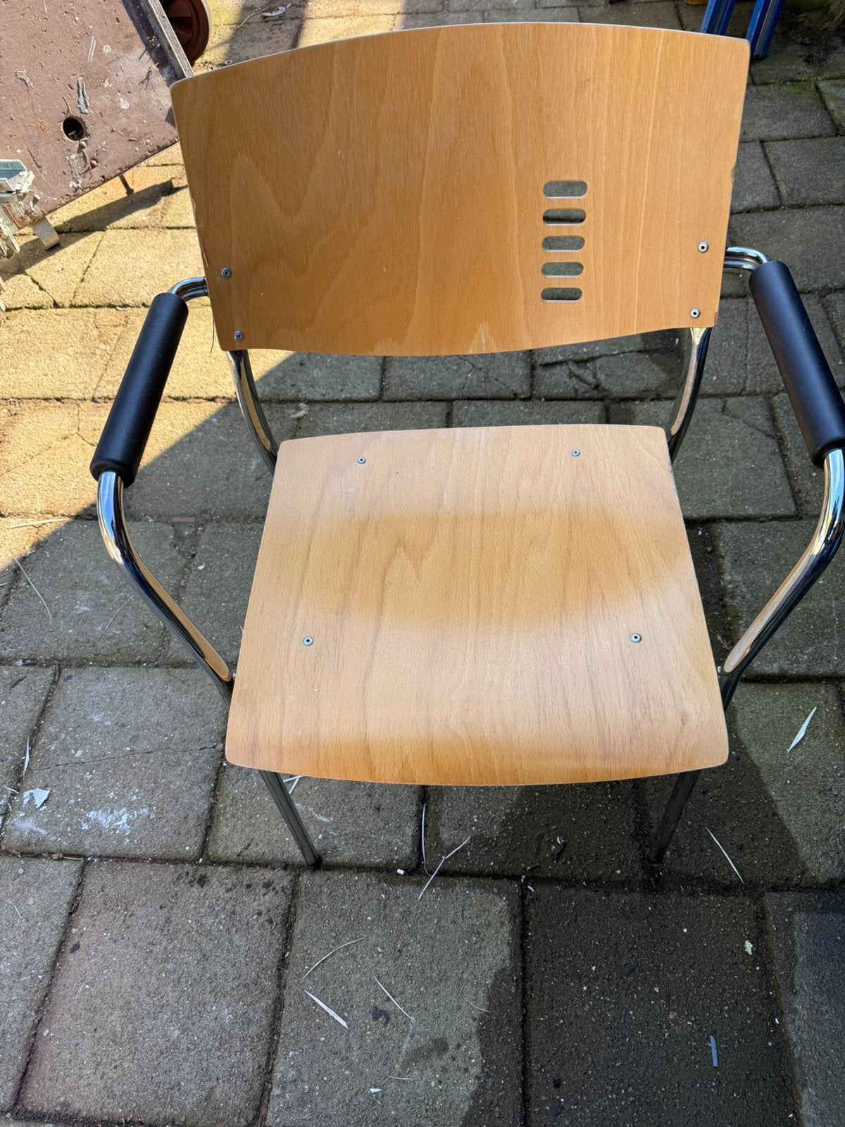 Schoolstoelen, Ophalen, Gebruikt, Bruin