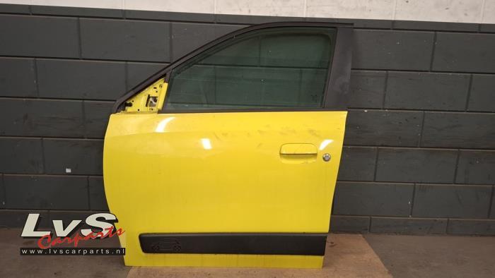 Portier 4Deurs links-voor van een Renault Twingo (ENW), Gebruikt, -, -, Ophalen of Verzenden