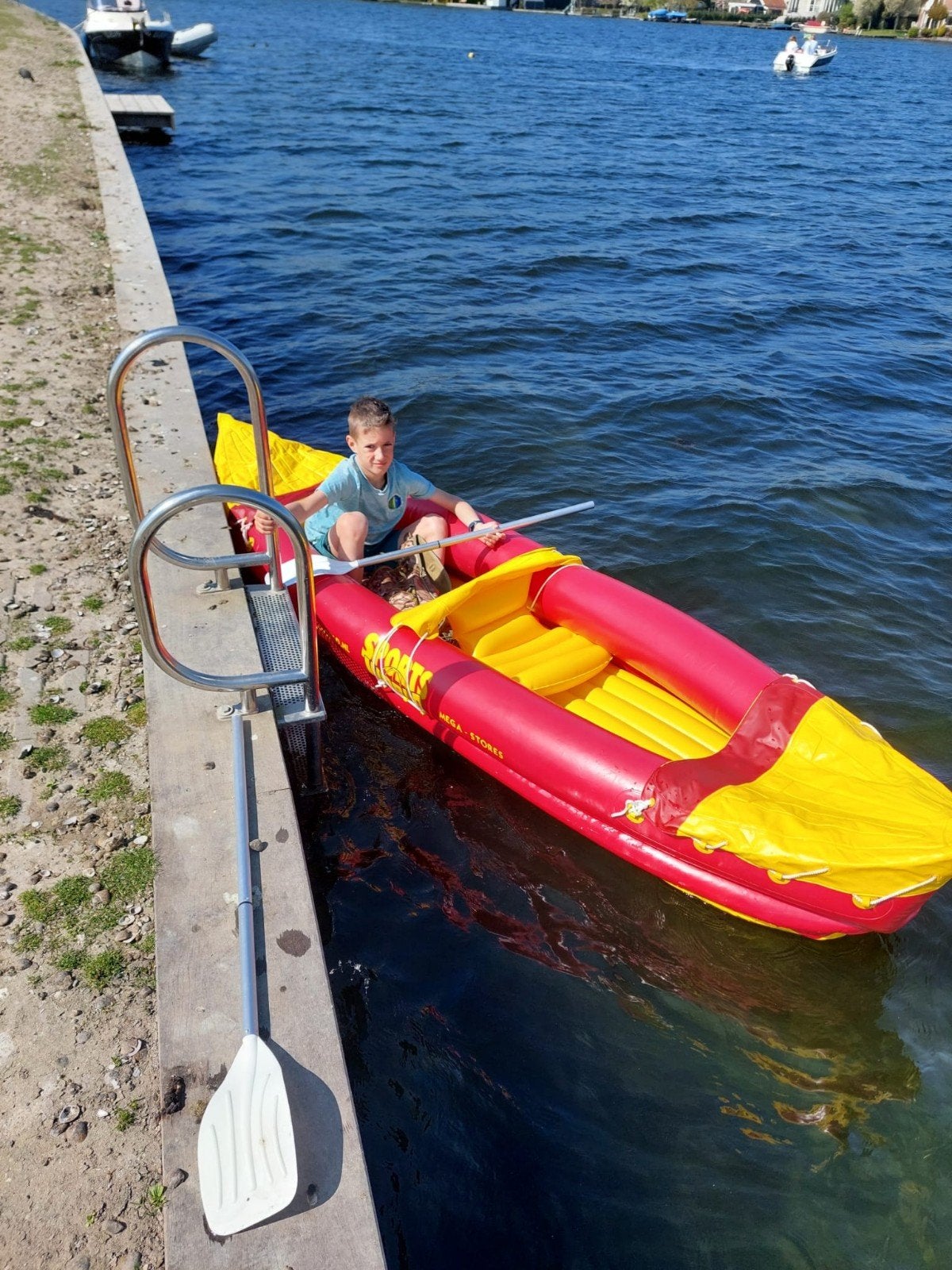 Opblaasbare Kajak met Peddel - Ideaal voor Recreatie, Watersport en Boten, Kajaks, Ophalen, Opblaasbaar, Zo goed als nieuw, 2-persoons