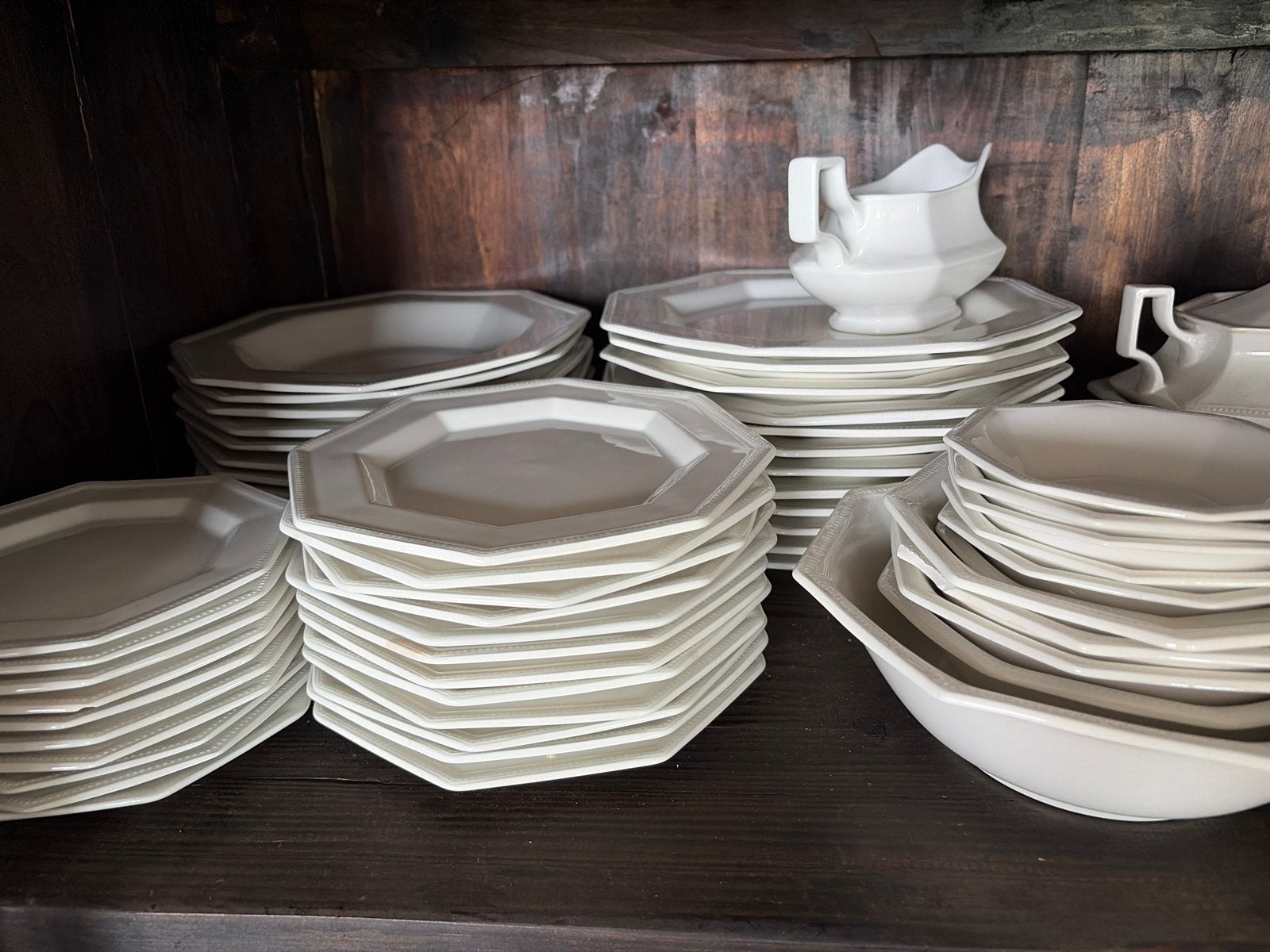 Johnson Brothers achthoekig servies - uitgebreide set, Huis en Inrichting, Ophalen, Gebruikt, Overige merken, Keramiek