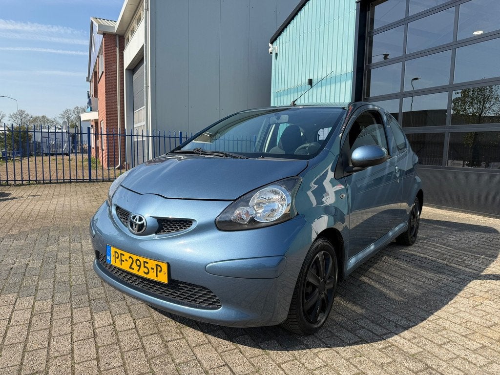 Toyota Aygo 1.0-12V, Voorwielaandrijving, 68 pk, Bedrijf, Handgeschakeld