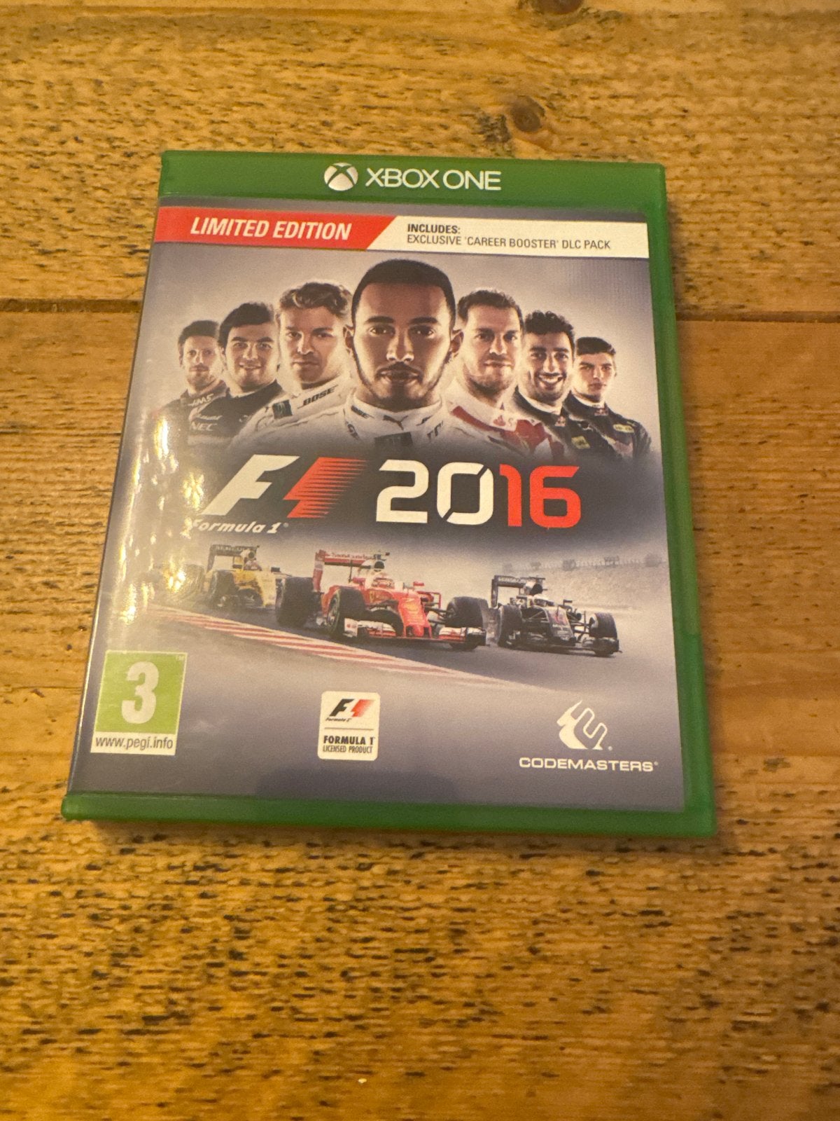 F1 2016 - Xbox One - Limited edition, Online, Xbox, 1 speler, Racen en Vliegen