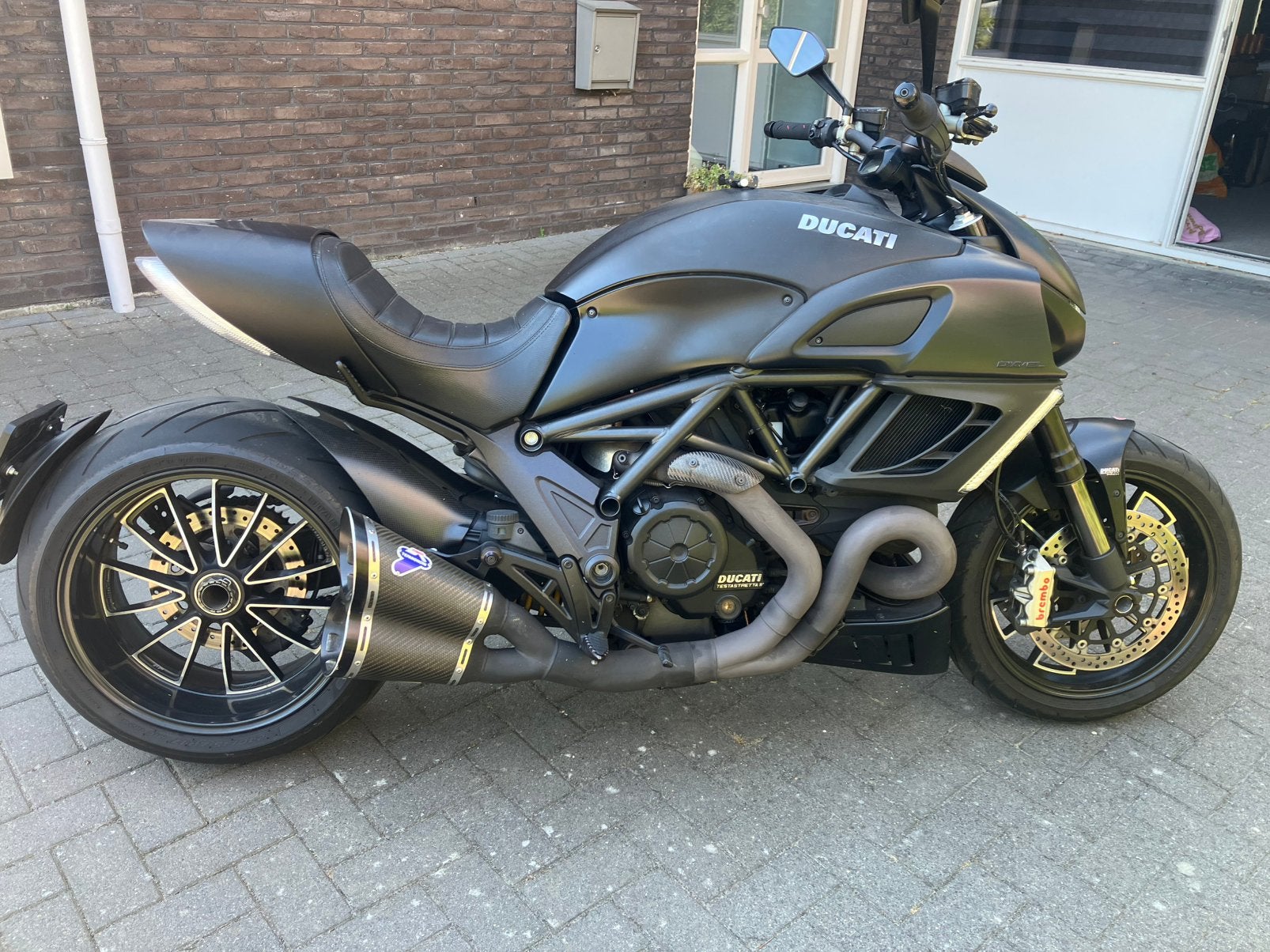 Ducati Diavel Dark 2013, 2 cilinders, Occasion, 1198 cc, Motorrijbewijs A