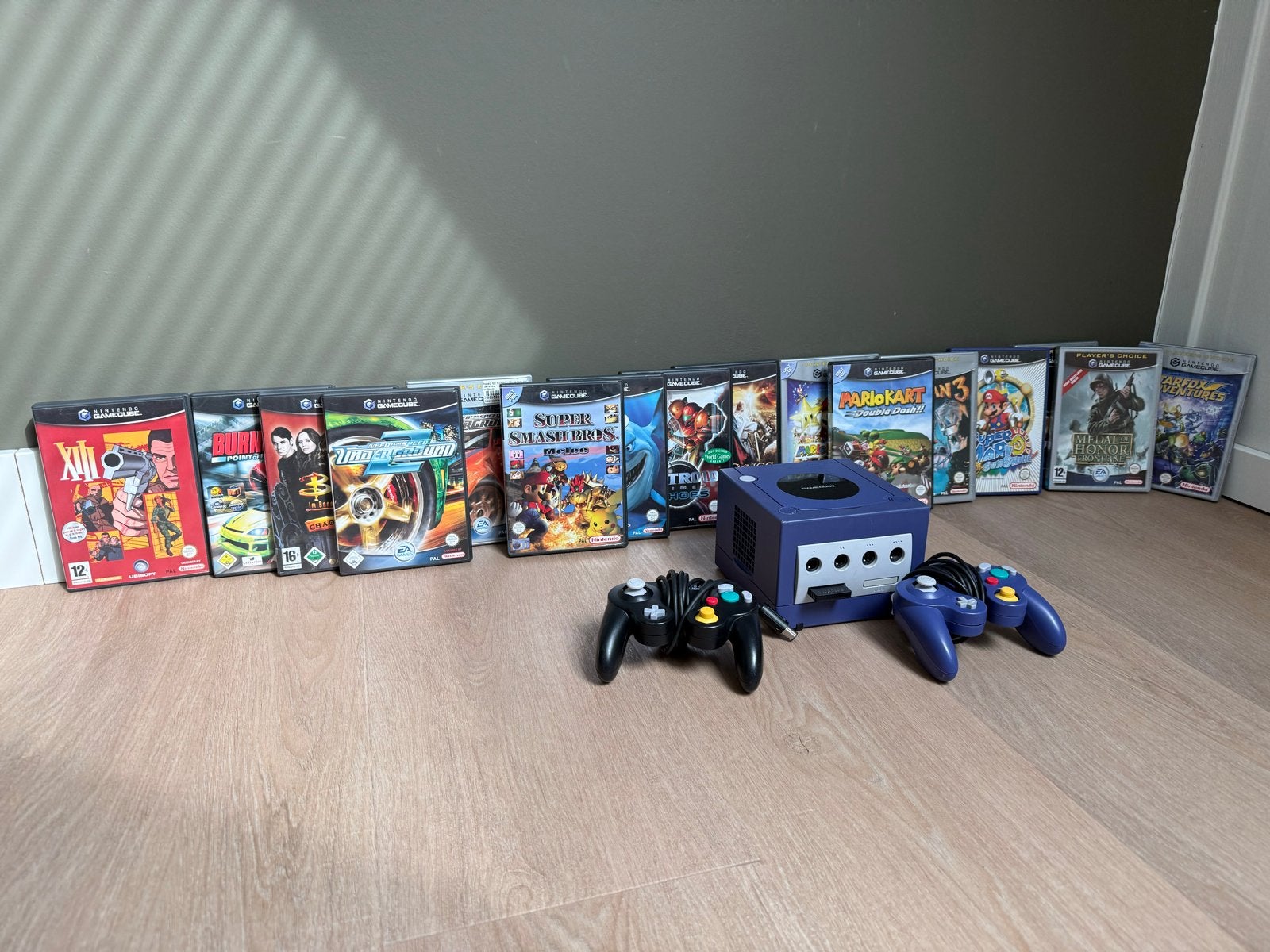 Nintendo GameCube Console met 16 Spellen en 2 Controllers, Gebruikt, Overige genres, Eén computer, Ophalen of Verzenden