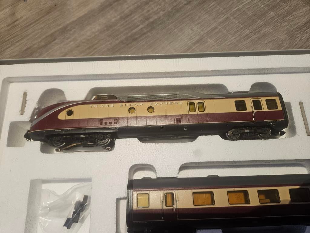 Märklin 37605 H0 4-Delig dieseltreinstel TEE VT 11.5 van DB, Hobby en Vrije tijd, Modeltreinen | H0, Wisselstroom, Ophalen of Verzenden