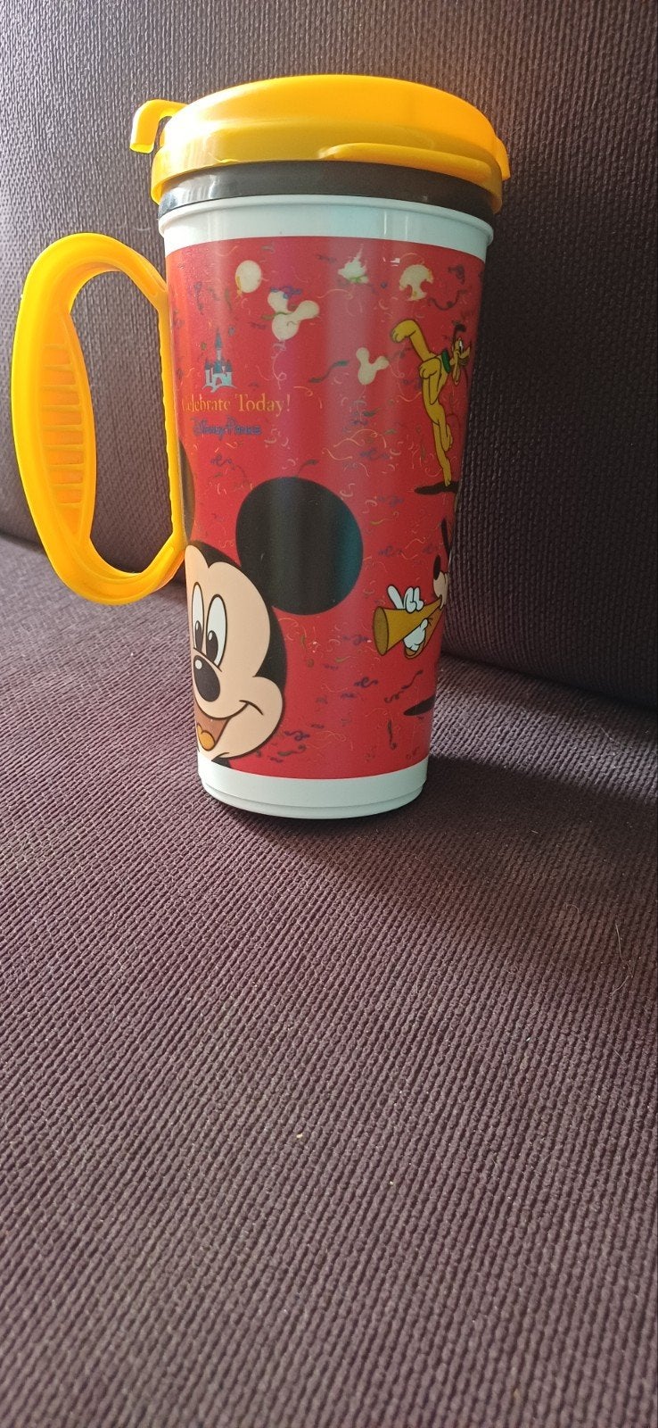 disney beker herbruikbaar 2009, Ophalen of Verzenden, Zo goed als nieuw, Servies