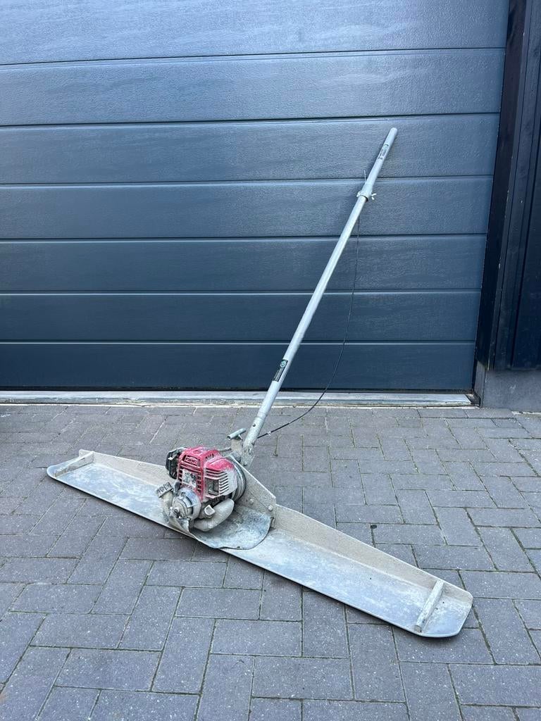 Lievers trilspaan te koop aangeboden., Doe-het-zelf en Verbouw, Betonmolens, Ophalen of Verzenden, Zo goed als nieuw