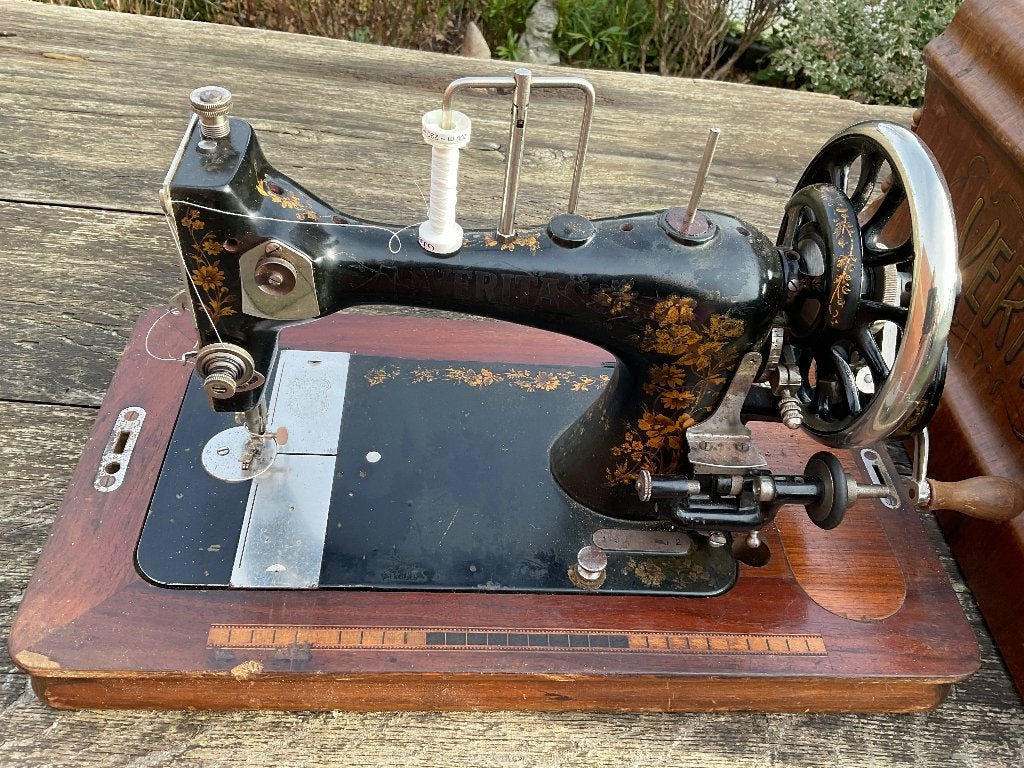 Naaimachine, Ophalen