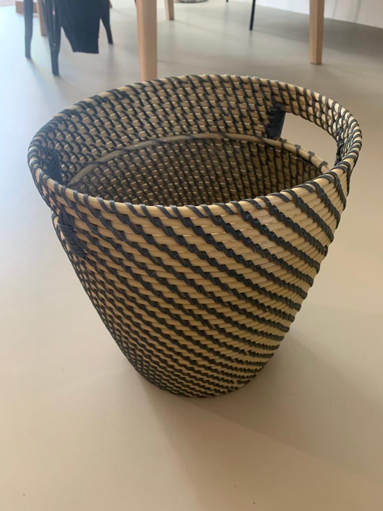 IKEA RAGKORN Sierpot binnen/buiten donkergrijs/beige 24 cm, Gebruikt, Mand, Rond, Ophalen of Verzenden