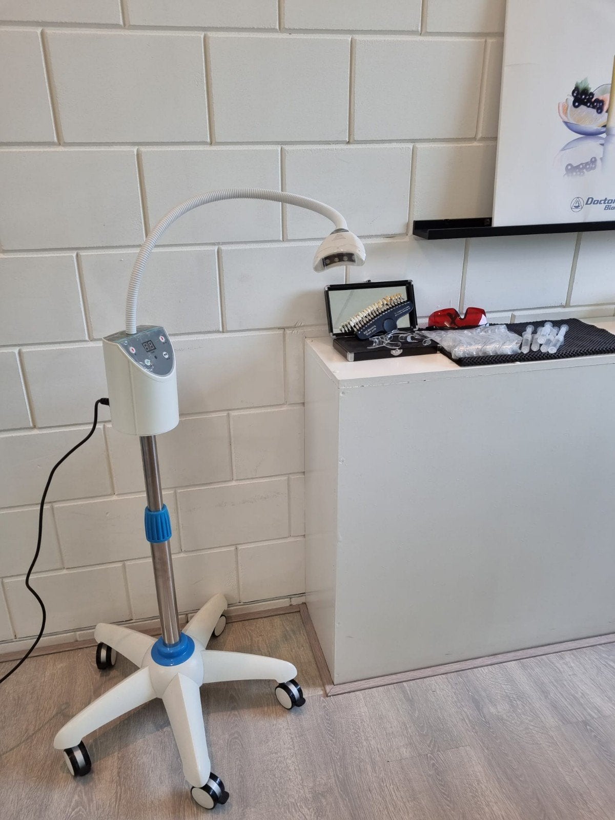 Professioneel tandbleek apparaat - Zo goed als nieuw, Ophalen, Zo goed als nieuw, Overige typen