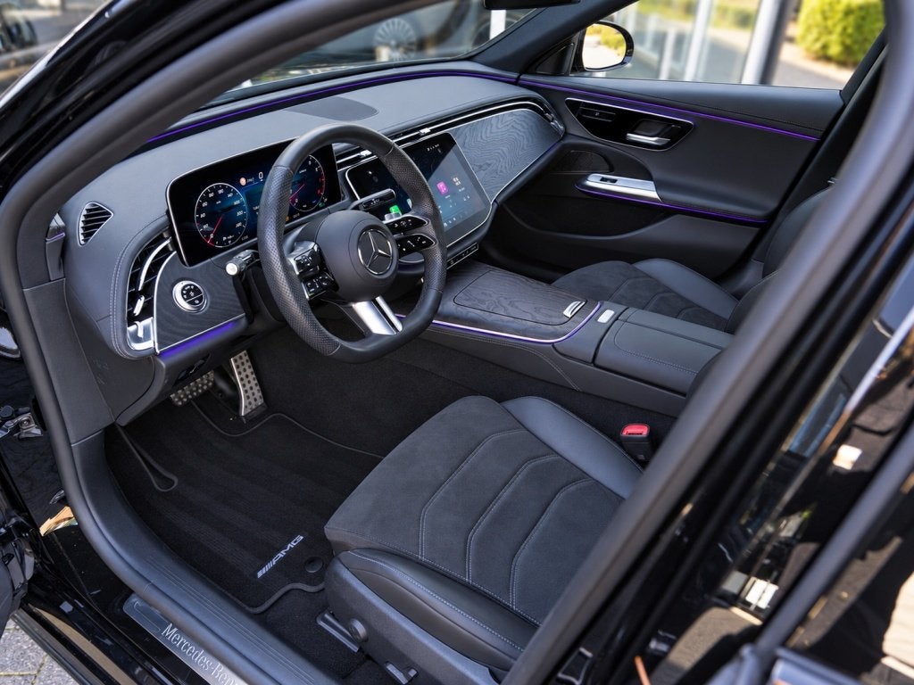 Mercedes-Benz E-Klasse Limousine E200 AMG Line | Night | Dis, Automaat, 4 cilinders, Zwart, Bedrijf