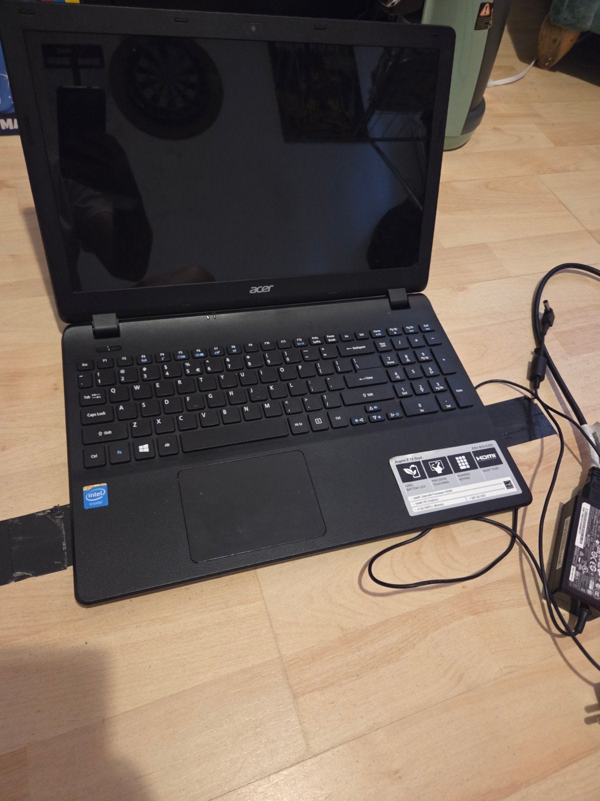 Acer Aspire E 15 Start Laptop - Intel Celeron N2840, 4GB RAM, Computers en Software, Windows Laptops, Gebruikt, HDD, 2 tot 3 Ghz