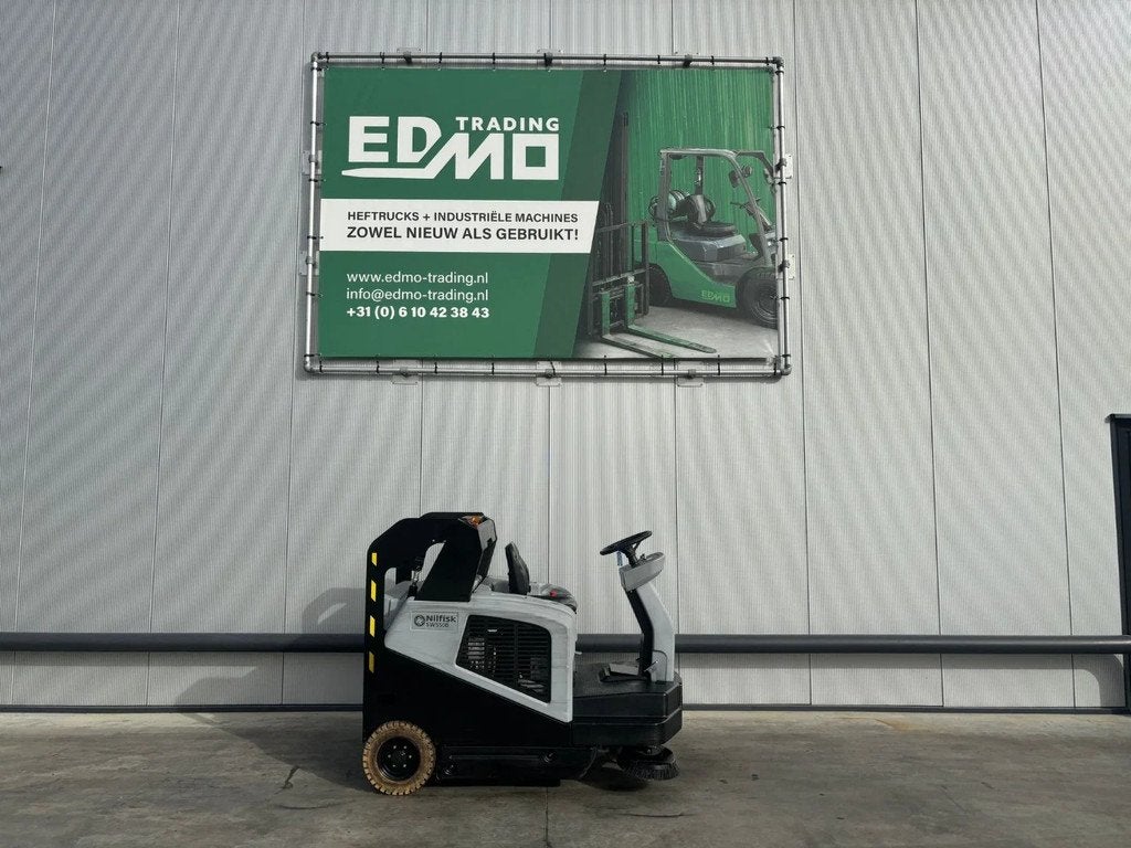Nilfisk SWEEPER SW5500 B (bj 2020), Zakelijke goederen