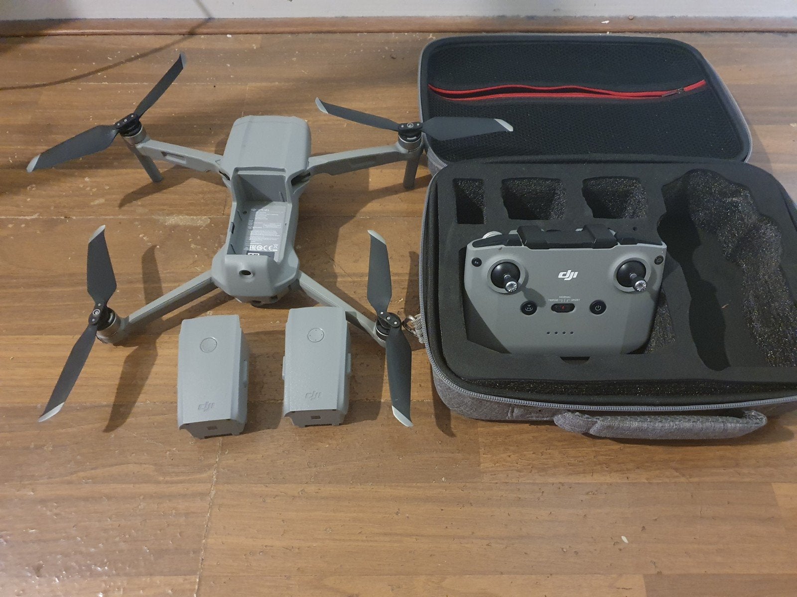 Dji Mavic Air 2 Fly More Combo met 2 accu's en extra props, Ophalen of Verzenden