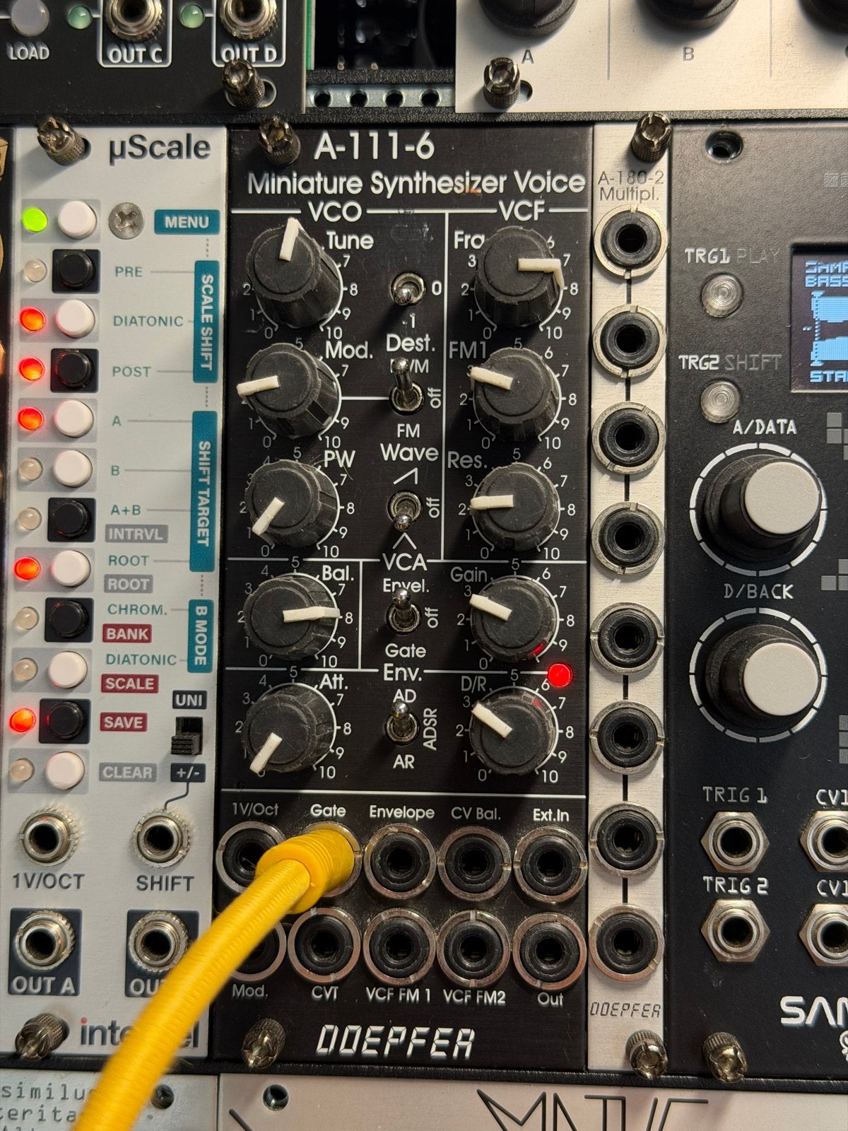 Doepfer A-111-6 Miniatuur Synthesizer Voice Eurorack, Overige merken, Gebruikt, Met midi-aansluiting, Overige aantallen