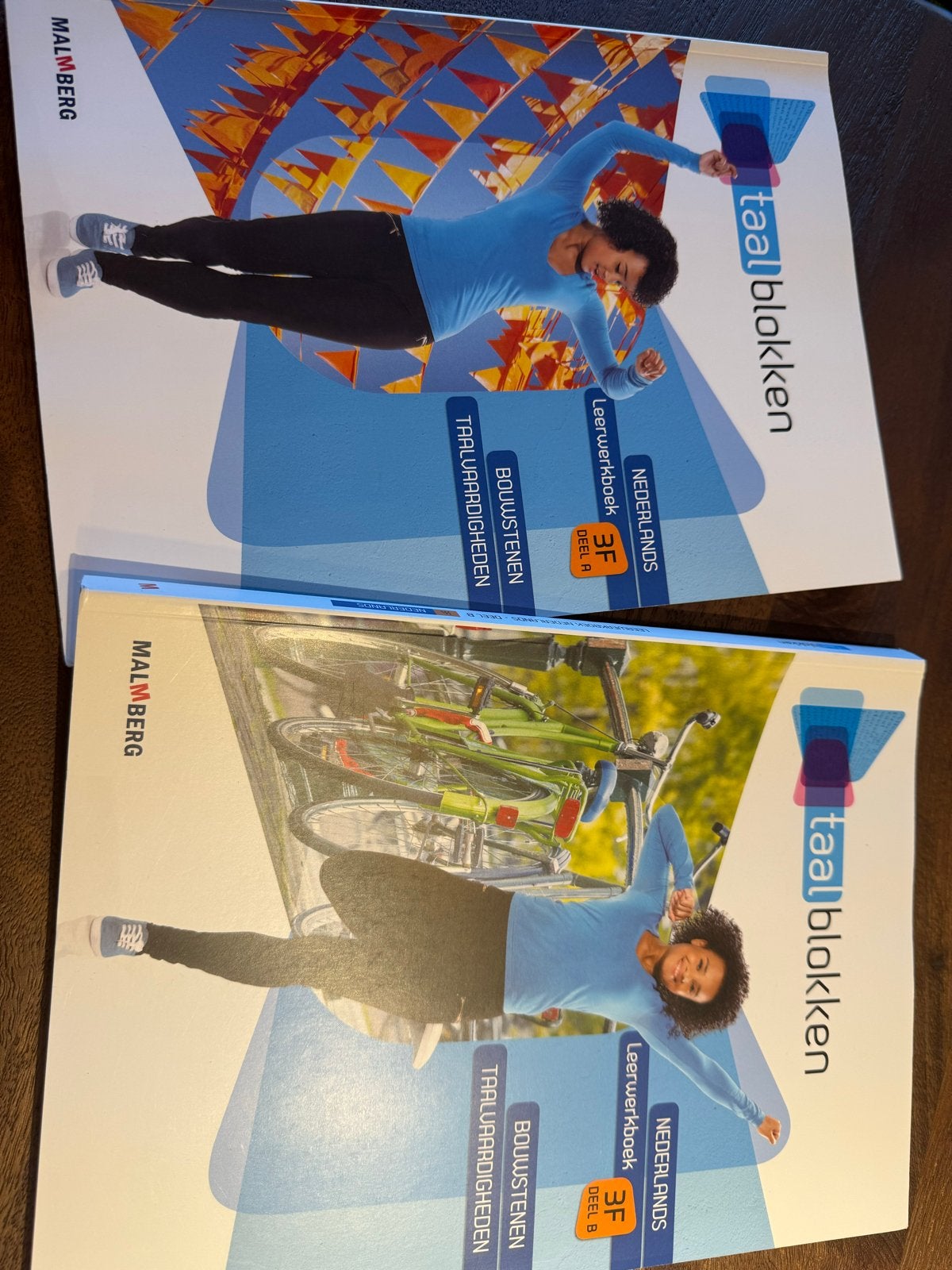 Malmberg Taalblokken Nederlands 3F Leerwerkboek A & B, Ophalen of Verzenden, Zo goed als nieuw, Overige niveaus, Nederlands