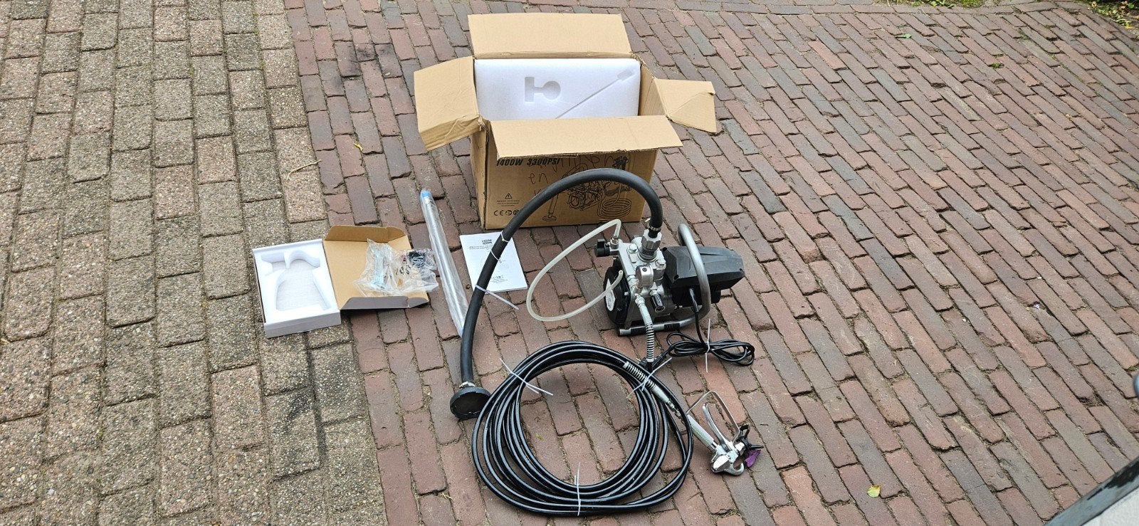 Verfspuit airles verfspuit 1 maal gebruikt met garantie, Ophalen of Verzenden, Zo goed als nieuw, Verfspuit of Verfpomp