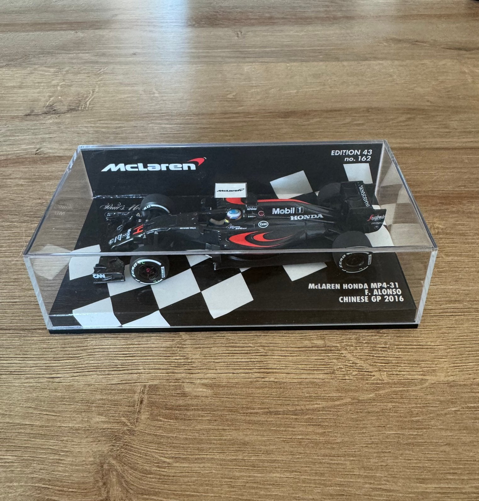 1:43 Minichamps Fernando Alonso McLaren MP4-31, Ophalen of Verzenden, Nieuw, Auto, MiniChamps