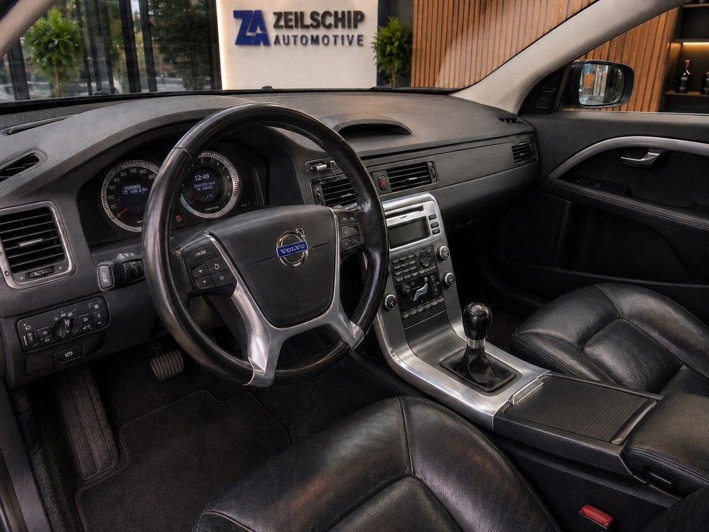 Volvo V70 1.6 D2 DRIVe Summum Xenon|Navi|Leer|Trekhaak|, Voorwielaandrijving, 1512 kg, Gebruikt, Zwart