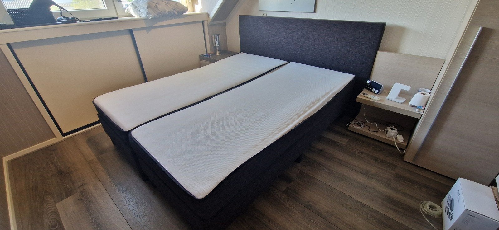 Tweepersoons boxspring met matrassen, Huis en Inrichting, Slaapkamer | Bedden, Ophalen, Tweepersoons, Zo goed als nieuw, 200 cm