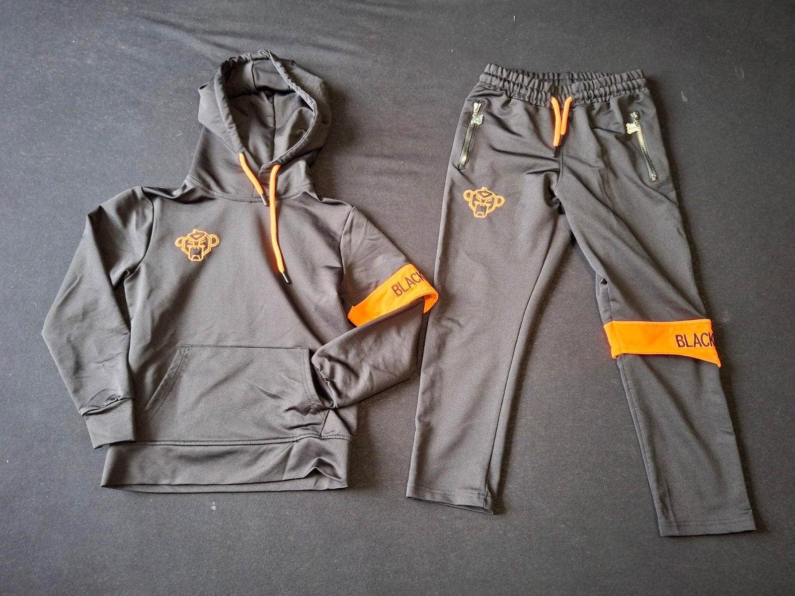 Black Bananas trainingspak maat 140, Nieuw, Ophalen of Verzenden, Setje, Jongen