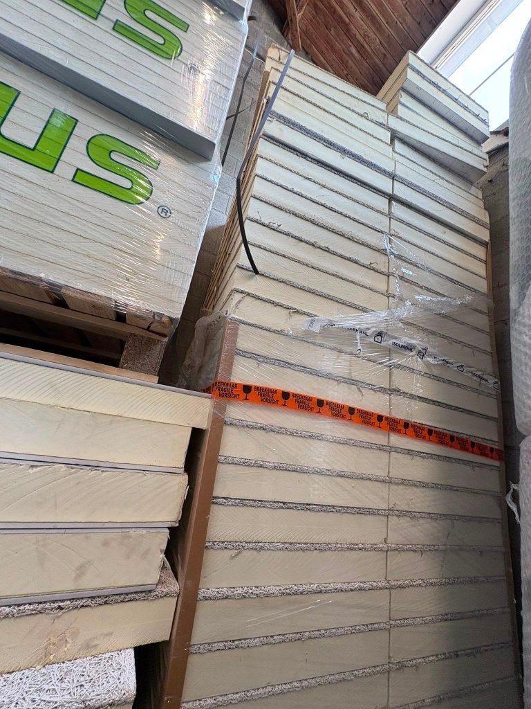 Pir 81mm + Houtwolcement wit  Rd:3.65 +/- 52 m2, Ophalen, Zo goed als nieuw