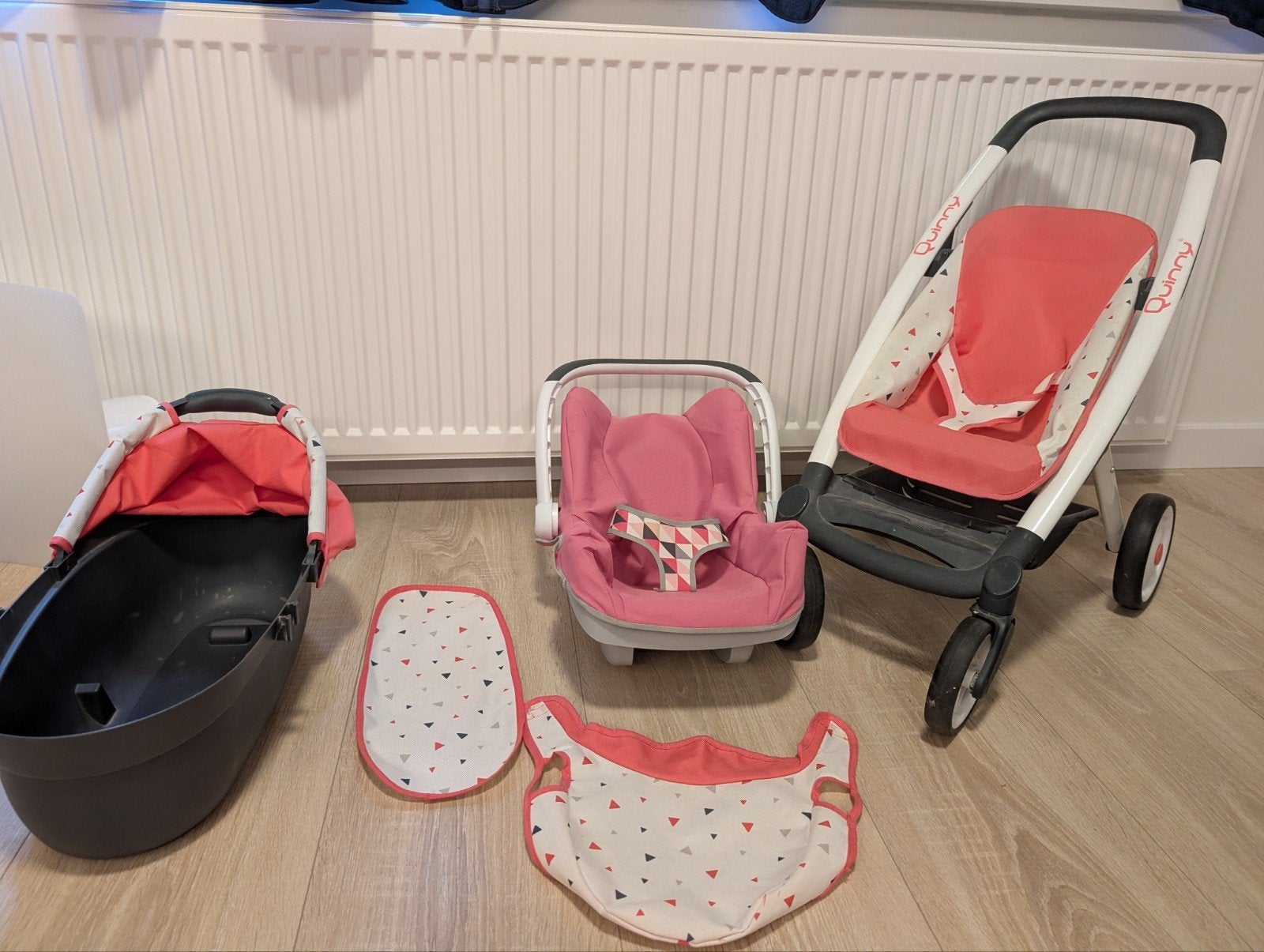 Quinny poppenwagen set met pop en accessoires, Ophalen, Gebruikt, Babypop