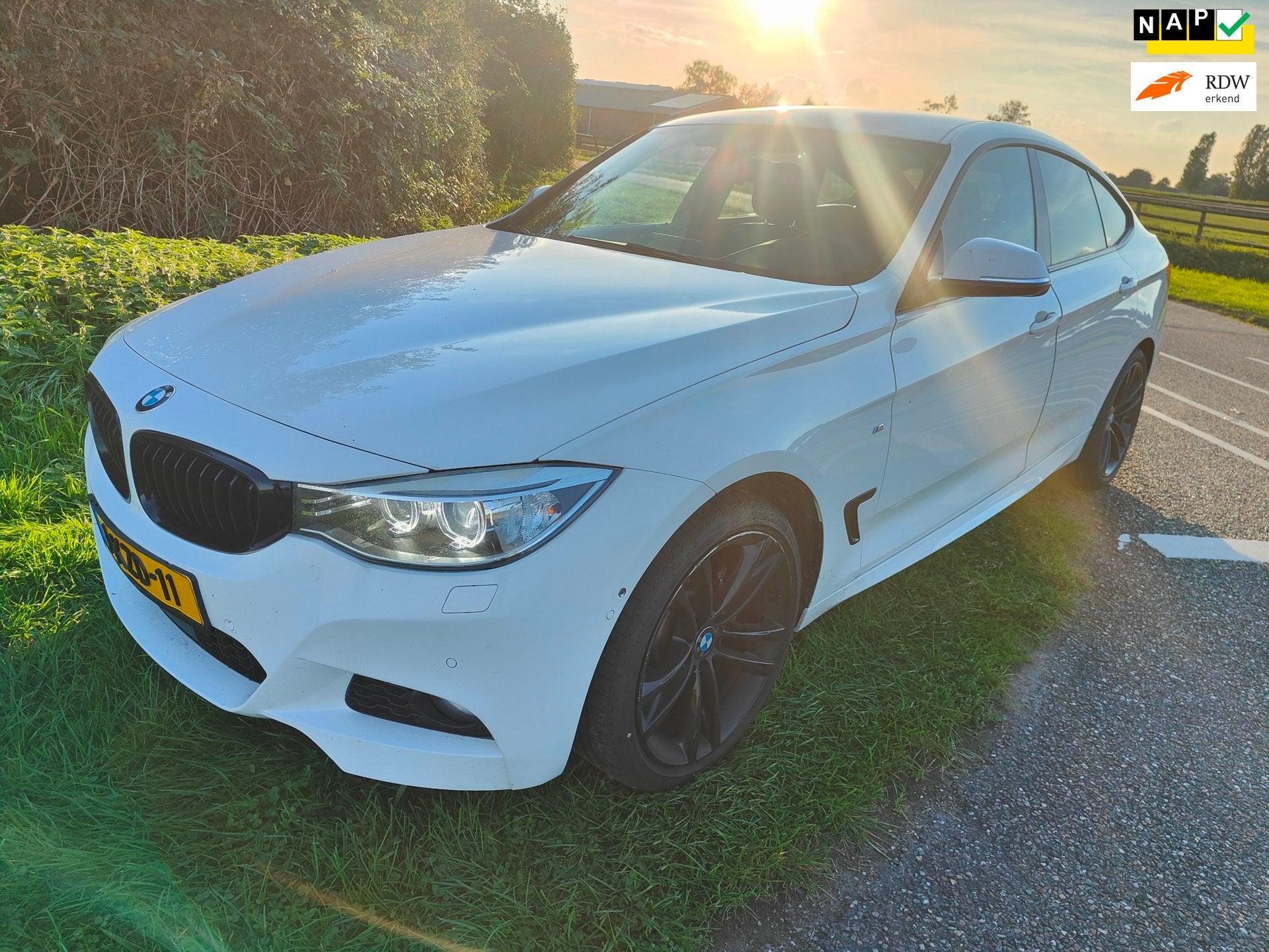 BMW 3-serie Gran Turismo 328i xDrive High Executive, Auto diversen, Automaat, Wit, Benzine, BMW