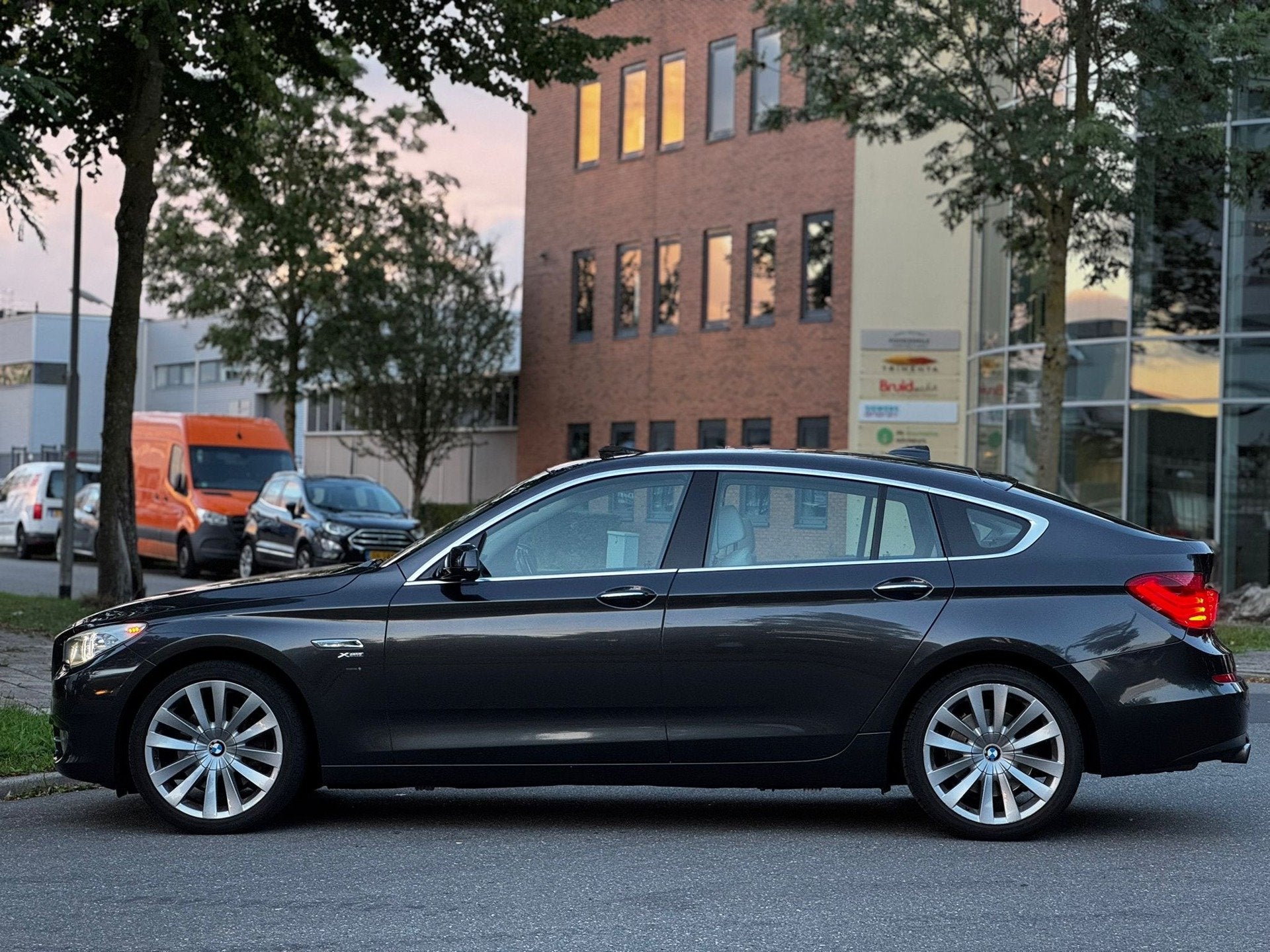 BMW 5-serie Gran Turismo 535xi High Executive|PANO|SOFTCLOSE, Euro 5, Gebruikt, Bedrijf, Automatische klimaatregeling